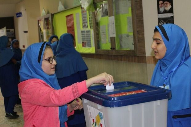 برگزاری انتخابات شوراهای دانش‌آموزی در ۲۵۳ مدرسه زنجان