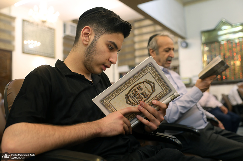 مراسم بزرگداشت حضرت امام خمینی (س) در کنیسه یوسف آباد