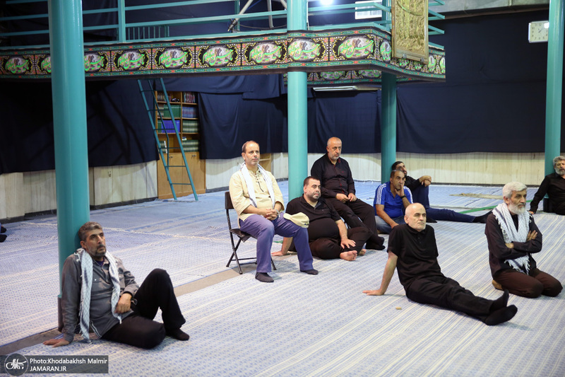 بازدید جمعی از مسئولین فرهنگی کشور لبنان از بیت امام خمینی (س) درجماران