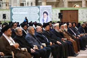 مراسم چهلم شهید سیدحسن نصرالله و سرلشکر نیلفروشان در حرم امام خمینی (س)