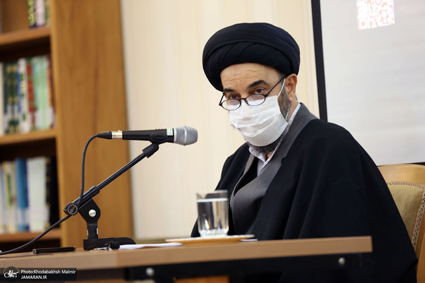آیت‌الله طاهری خرم آبادی: برخورد خشن با بی‌حجابی نتیجه معکوس دارد 2