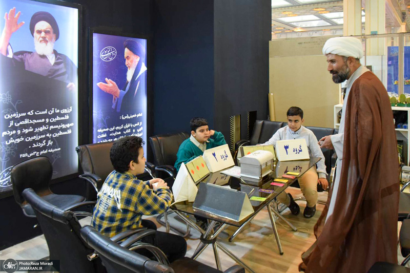 غرفه موسسه تنظیم و نشر آثار امام خمینی (س) در سی و سومین نمایشگاه بین المللی قرآن کریم-2