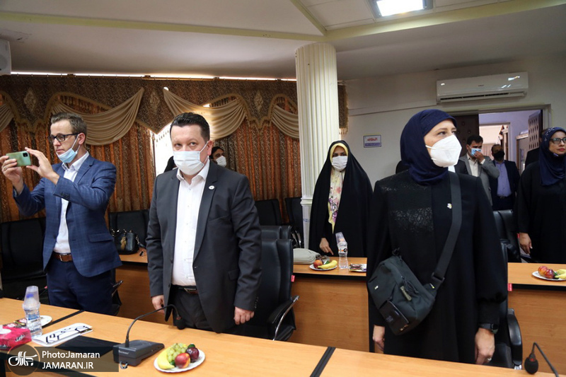 حضور وزير خارجه بوسنى در منزل حضرت امام خمينى(س) قم/ دانشگاه ادیان و مذاهب