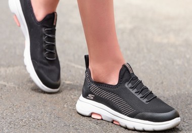 کفش اسکچرز اصل از پارسی بای بخریم ؟