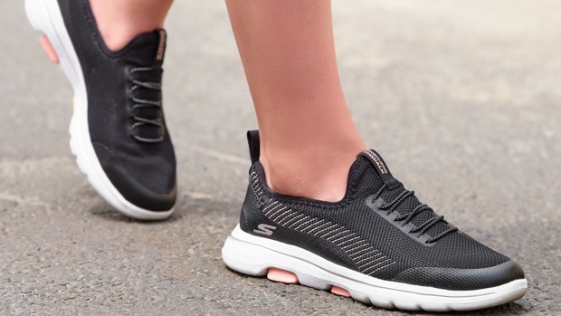 کفش اسکچرز اصل از پارسی بای بخریم ؟