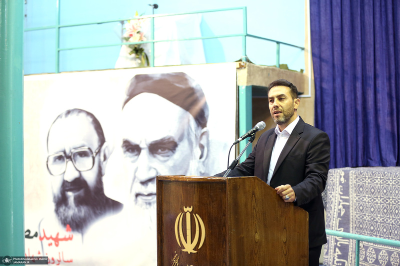 مراسم روز بزرگداشت معلم در حسینیه جماران