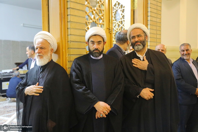 مراسم سالروز رحلت امام خمینی (س) از سوی مقام معظم رهبری در حرم حضرت معصومه(س)