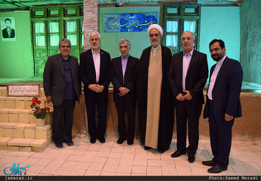 غرفه موسسه تنظیم و نشر آثار امام خمینی(س) در نمایشگاه بین المللی قرآن کریم