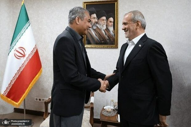 قدردانی پزشکیان از نقش سازنده اسلام آباد در روند دیپلماتیک منجر به توافق پایان جنگ/ تأکید بر توسعه همکاری‌های دوجانبه و تقویت مناسبات راهبردی