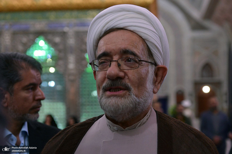 تجدید میثاق اساتید و دانشجویان پژوهشکده امام خمینی و انقلاب اسلامی با آرمان های بنیانگذار جمهوری اسلامی ایران