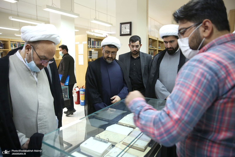 بازدید رئیس موسسه تنظیم و نشر آثار امام خمینی (س) از کتابخانه پژوهشگاه قوه‌قضاییه