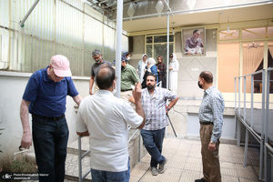 بازدید جمعی از گردشگران خارجی از بیت امام خمینی در جماران‎‎
