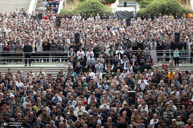 اقامه نماز عید سعید فطر به امامت رهبر معظم انقلاب