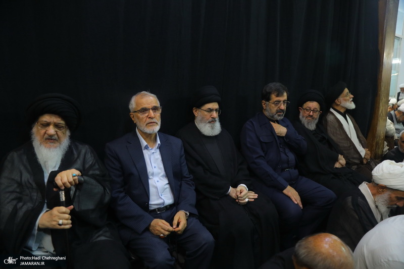 مراسم چهلمین روز تدفین رهبر شهید در دفتر آیت الله العظمی سیستانی در قم