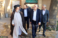 بازدید مشاور رئیس جمهور از بیت تاریخی امام در خمین