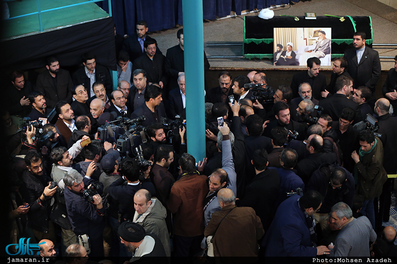 مراسم وداع با پیکر آیت الله هاشمی رفسنجانی(ره) در حسینیه جماران-7