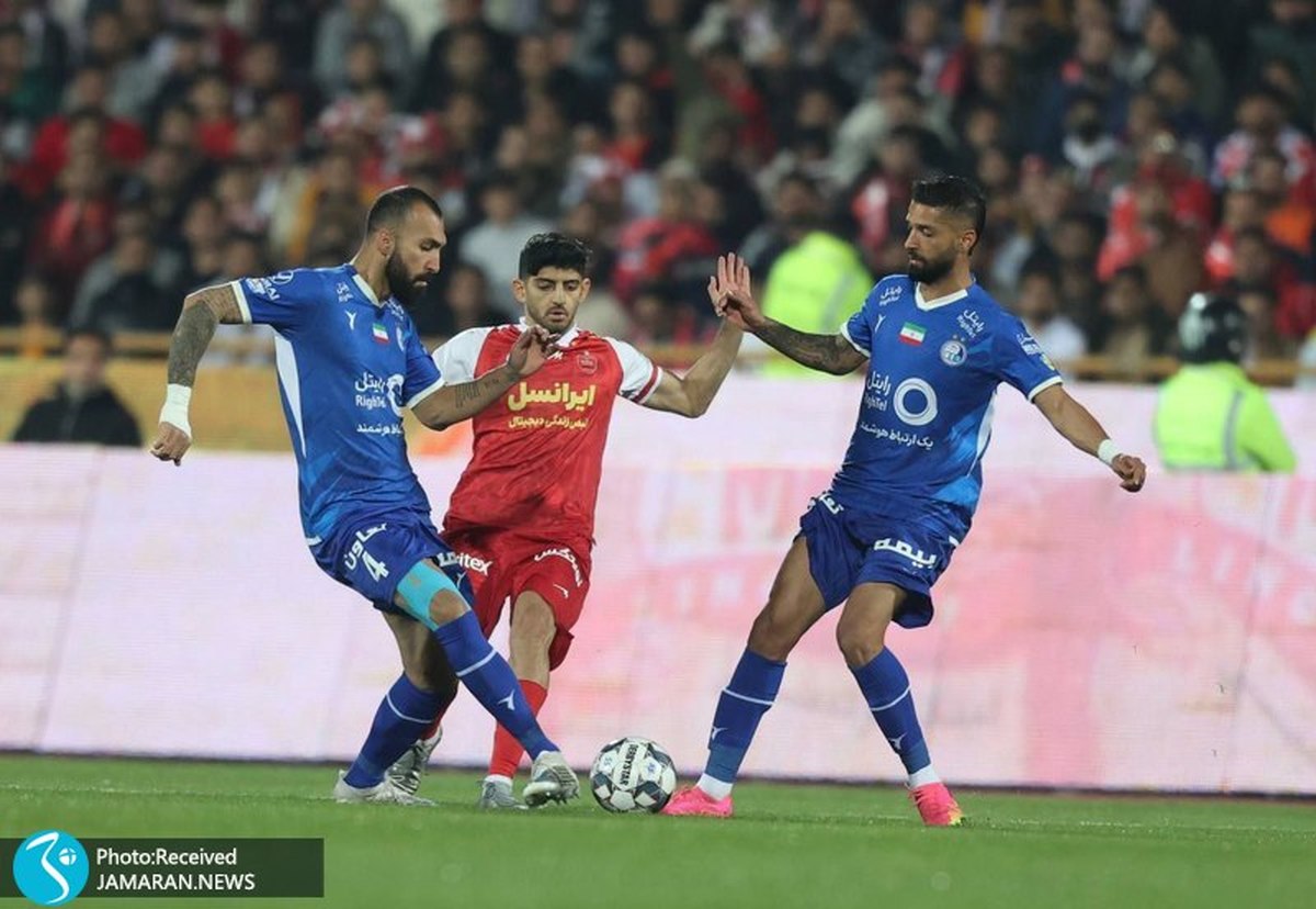 مهدی ترابی با دو شماره متفاوت در دربی 103 + عکس