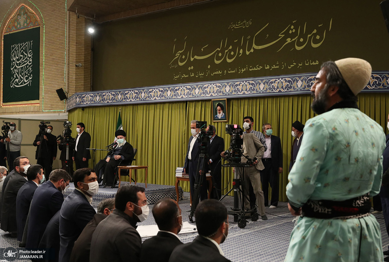 دیدار شاعران و اساتید ادبیات فارسی با رهبر معظم انقلاب