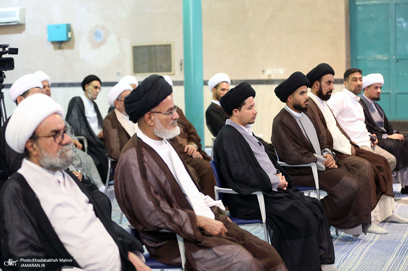 دیدار جمعی از طلاب حوزه علمیه نجف اشرف با سید حسن خمینی‎