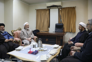 بازدید رئیس موسسه تنظیم و نشر آثار امام خمینی از نمایشگاه بین المللی قرآن کریم