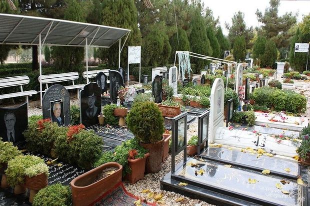 دفن اجساد کرونایی در اصفهان بر اساس موازین شرعی انجام می‌شود