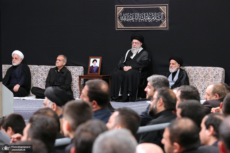 اولین شب مراسم عزاداری حضرت اباعبدالله الحسین (ع) در حسینیه امام خمینی