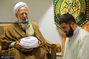 عمامه گذاری طلاب به مناسبت نیمه شعبان