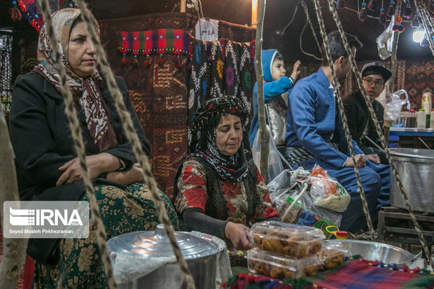 جشنواره سراسری صنایع دستی، فرهنگ و اقوام در گناباد گشایش یافت