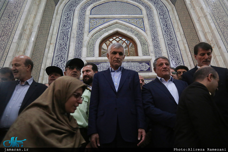 تجدید میثاق شهردار تهران و اعضای شورای شهر با آرمان های امام(س)