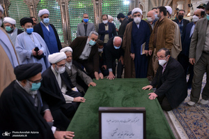 جلسه ستاد دهه فجر انقلاب اسلامی در حرم مطهر امام خمینی (س)