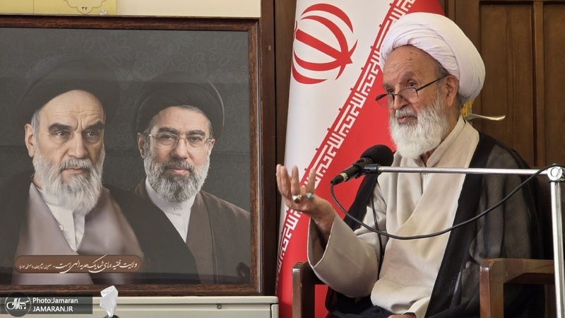 نهمین نشست بازخوانی خاطرات امام خمینی(س) و انقلاب اسلامی  / حجت الاسلام ملکا
