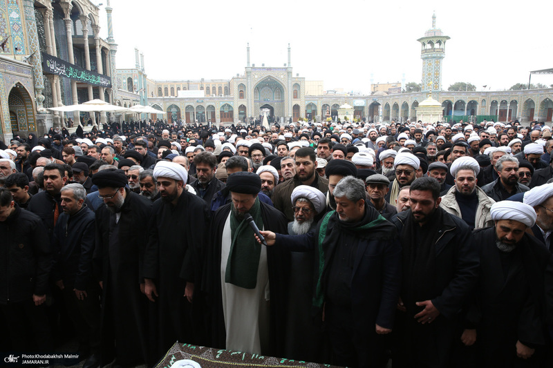 مراسم شییع و نماز