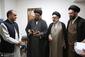 دیدار سفیر پاکستان با آیت الله سید حسن خمینی