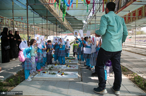 گرامیداشت روز جهانی کودک در قطعه شهدای جنگ ۱۲ روزه