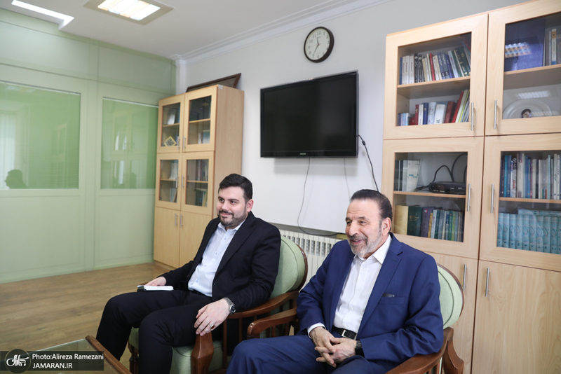 بازدید محمود واعظی از موسسه مطبوعاتی جماران