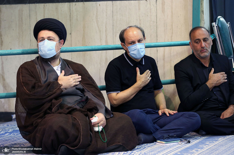 مراسم عزاداری و قرائت زیارت عاشورا در حسینیه جماران‎