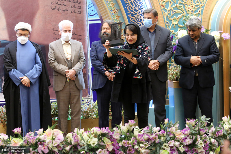 مراسم اختتامیه سومین جشنواره تئاتر و نمایشنامه نویسی روح الله