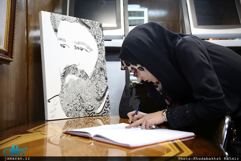 بازدید گردشگران خارچی از بیت امام خمینی (س) در جماران