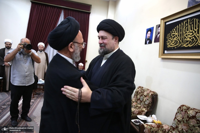 حاشیه های ادای احترام مهمانان خارجی چهلمین کنفرانس وحدت اسلامی به مقام شامخ حضرت امام خمینی (س)