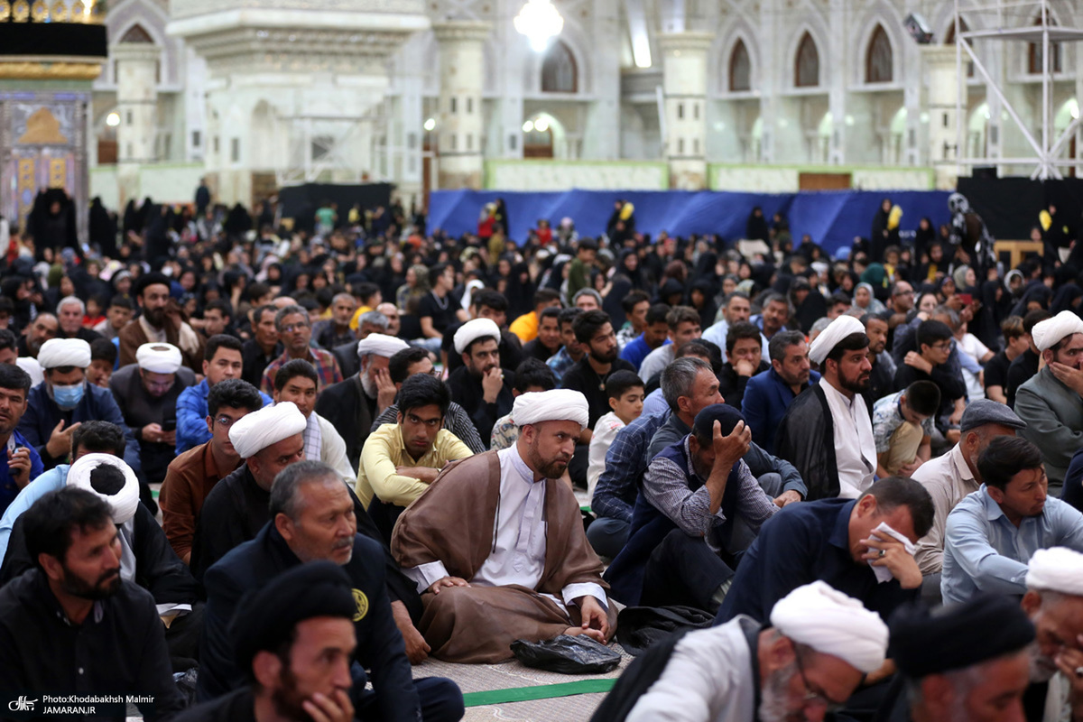 مراسم سوگواری شب 28 ماه صفر در حرم امام خمینی(س)