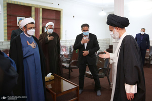 دیدار سرپرست موسسه تنظیم و نشر آثار امام خمینی(ره) با آیت الله حسینی بوشهری