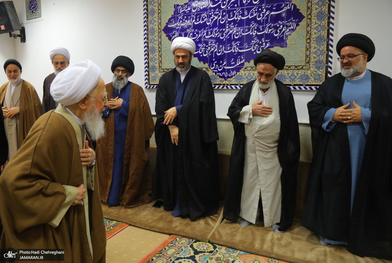 عمامه گذاری طلاب به مناسبت نیمه شعبان