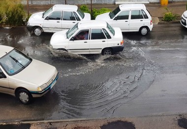 بارندگی در سمنان باعث آبگرفتگی معابر شد