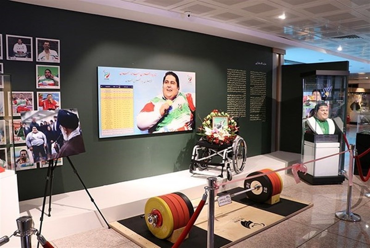 افتتاح بخش پهلوان با یادگاری‌های سیامند رحمان در موزه ورزش