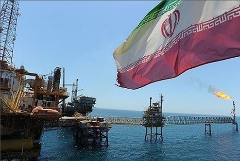 موافقت آمریکا با معافیت هشت کشور از تحریم‌های نفتی ایران/ معاون وزیر نفت ایران: نمی‌توان نفت ایران را از بازار خارج کرد