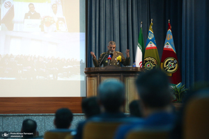 مراسم تجلیل از پرستاران و دانشجویان نمونه دانشکده پرستاری دانشگاه علوم پزشکی ارتش