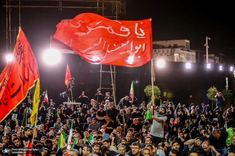 تجمع میدان انقلاب