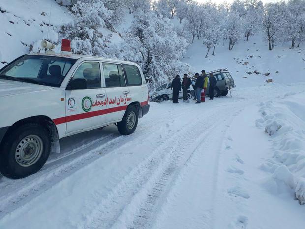امدادرسانی به 306 حادثه دیده در برف و کولاک لرستان