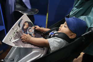 غرفه موسسه تنظیم و نشر آثار امام خمینی (س) در سی و پنجمین نمایشگاه کتاب تهران- 2