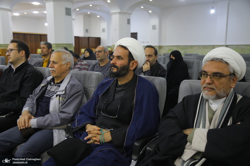 اهدا آثار برتر خوشنویسان به موسسه تنظیم و نشر آثار امام خمینی (س) نمایندگی قم